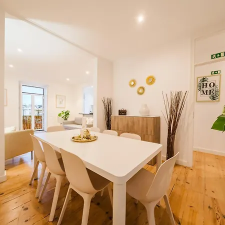 Large Duplex Penthouse 3 Bath 14 Guests Daire Lisboa
