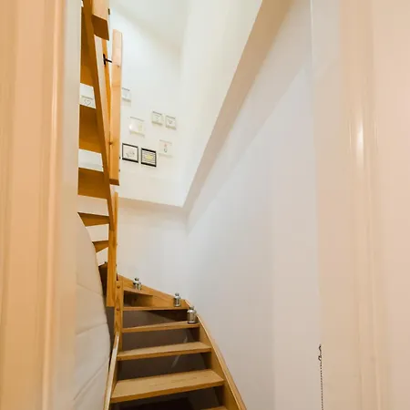 Large Duplex Penthouse 3 Bath 14 Guests Daire Lisboa