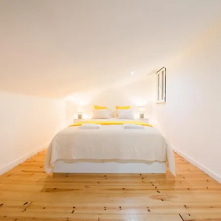 Large Duplex Penthouse 3 Bath 14 Guests Daire Lisboa