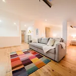 Appartamento Large Duplex Penthouse 3 Bath 14 Guests Lisbona