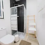 Appartamento Large Duplex Penthouse 3 Bath 14 Guests Lisbona