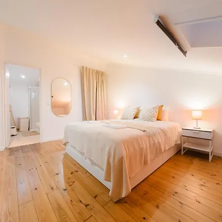 Downtown Penthouse Duplex 3 Bath 14 Guests 公寓 *