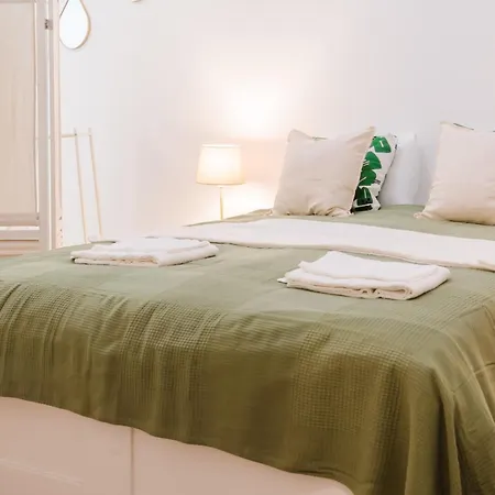 Large Duplex Penthouse 3 Bath 14 Guests *