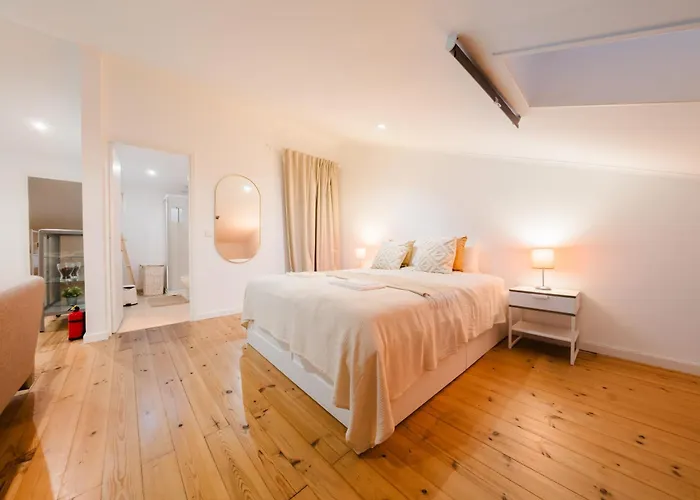 Downtown Penthouse Duplex 3 Bath 14 Guests 公寓 *