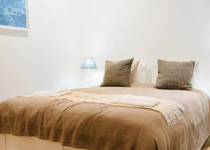 Downtown Penthouse Duplex 3 Bath 14 Guests 公寓 Lisboa