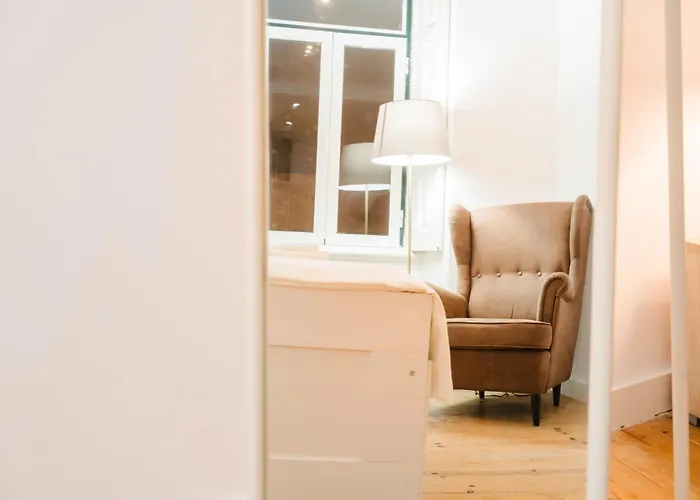 아파트 Downtown Penthouse Duplex 3 Bath 14 Guests