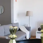 Large Duplex Penthouse 3 Bath 14 Guests Lisboa