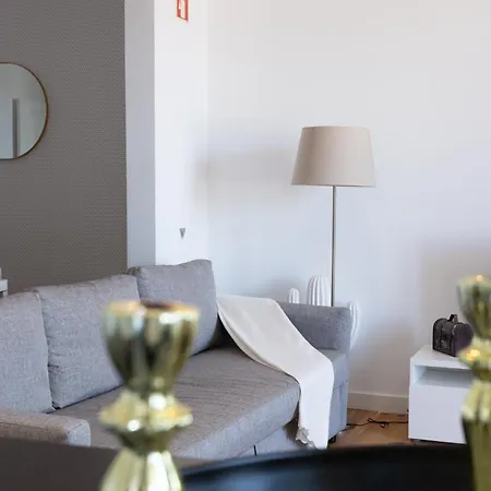 Large Duplex Penthouse 3 Bath 14 Guests Lissabon