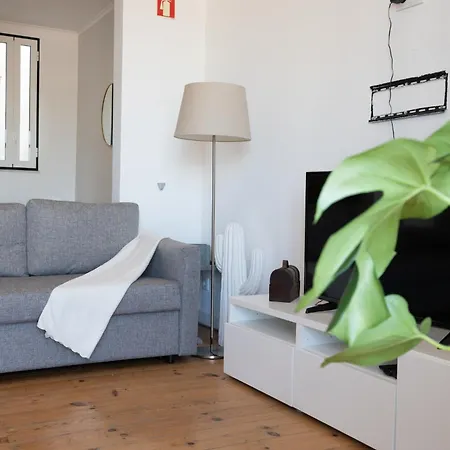 Large Duplex Penthouse 3 Bath 14 Guests Lisboa